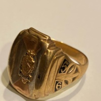 Jones Class Ring.jpg